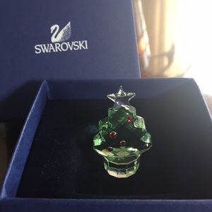 Collectible piece with gift box